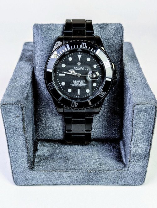 Rolex Submariner date thumbnail 3