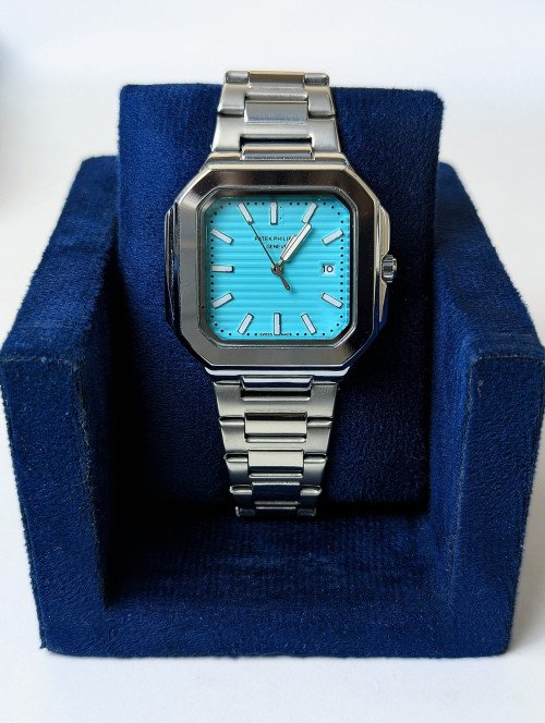 Patek philippe cubitus thumbnail 4