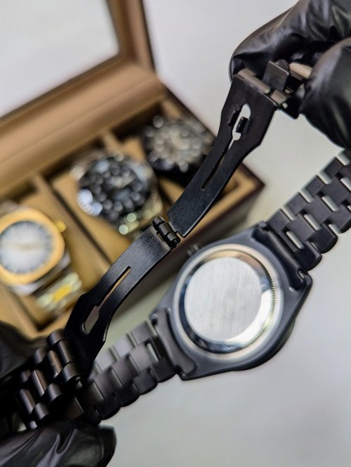 Rolex mate black beauty thumbnail 6