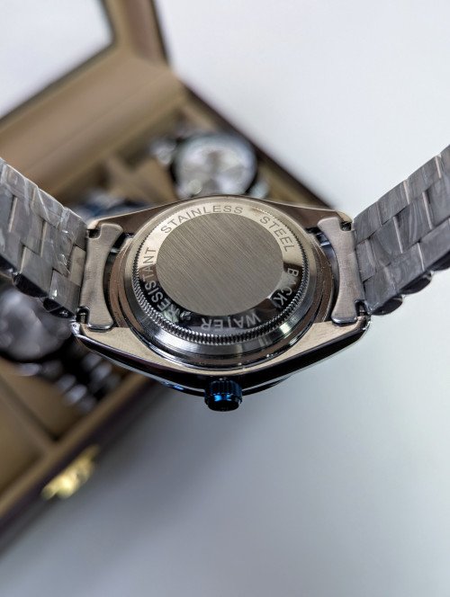 Rolex-date watch thumbnail 6